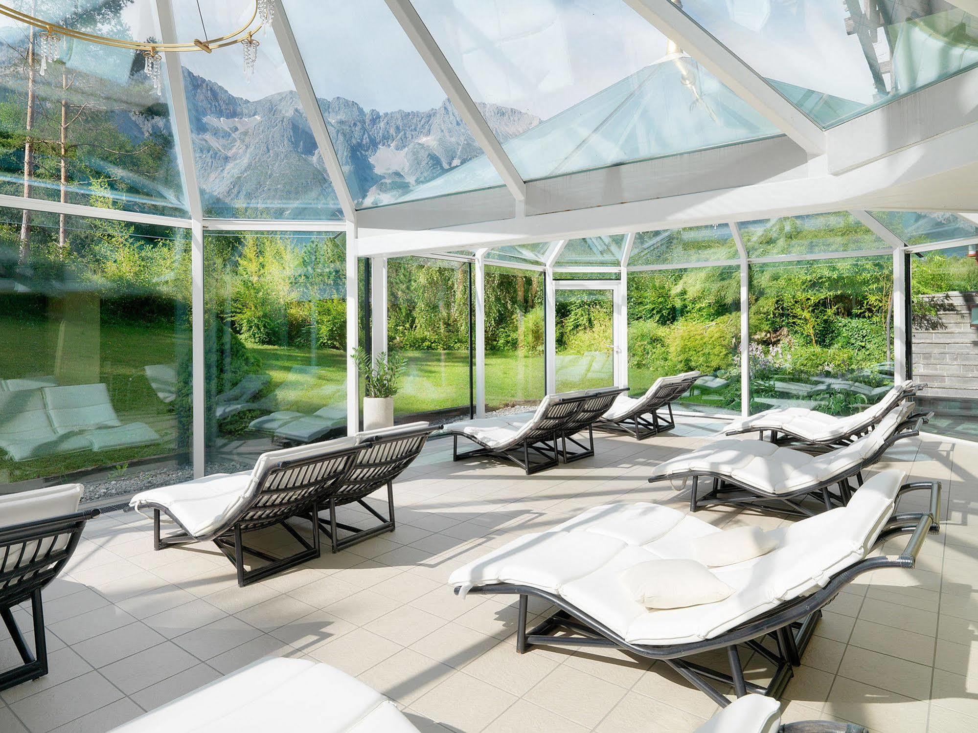 Kaysers Tirolresort - Wohlfuehlhotel Fuer Erwachsene Mieming Exterior foto